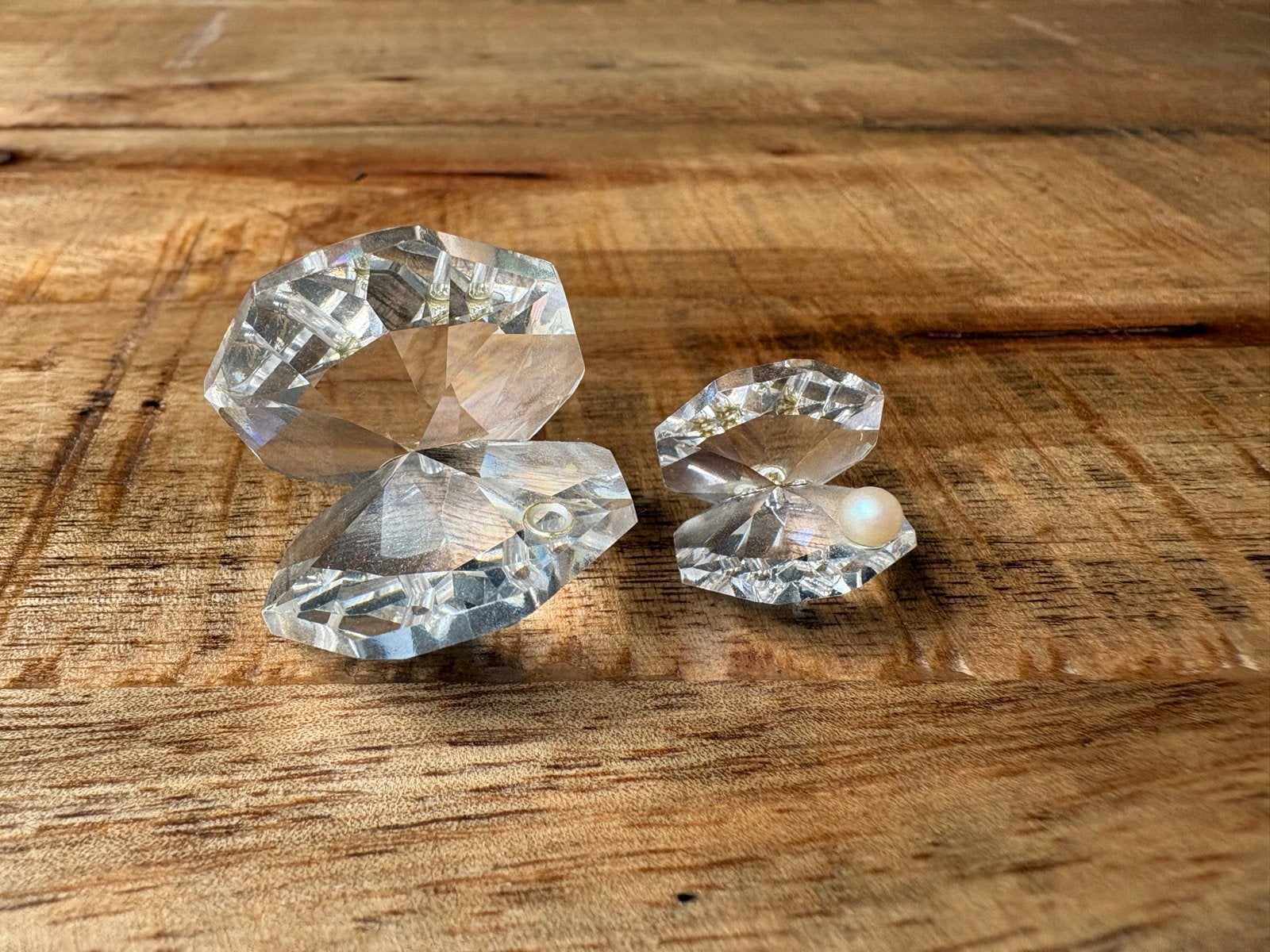 Swarovski oestertjes met parel - set van 2, Ophalen of Verzenden, Zo goed als nieuw, Figuurtje