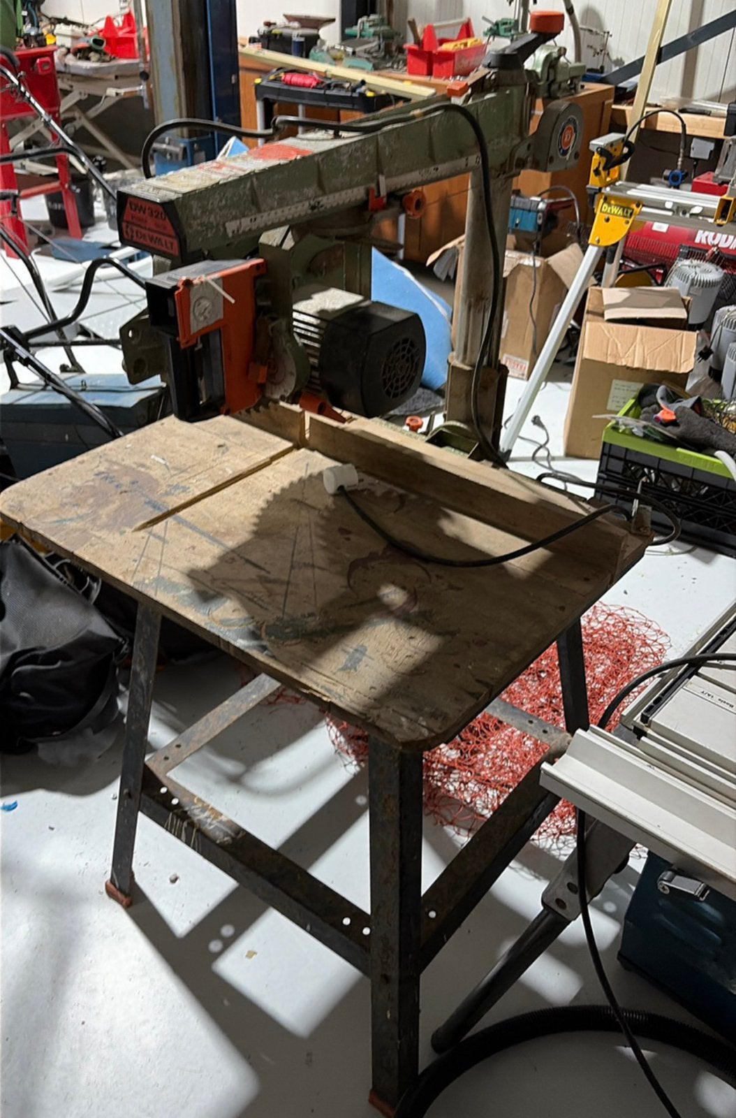 DeWALT DW 320 powershop radiaalzaag
