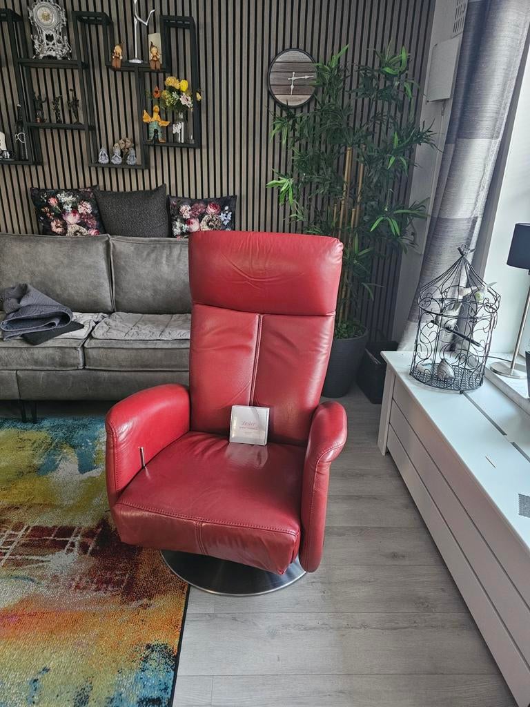 Leren relaxstoel Prominent - RVS voet - incl. onderhoudsset, Ophalen, 75 tot 100 cm, Zo goed als nieuw, 75 tot 100 cm