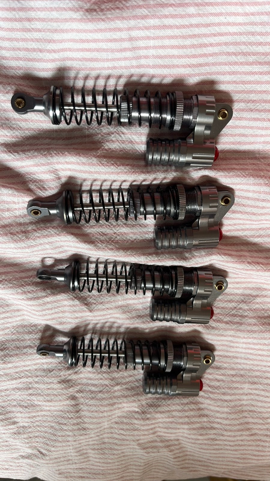 Traxxas/HPI Piggy shocks + Traxxas kap (Desert Rat), Hobby en Vrije tijd, Ophalen of Verzenden, Gebruikt, Groter dan 1:32, Overige merken