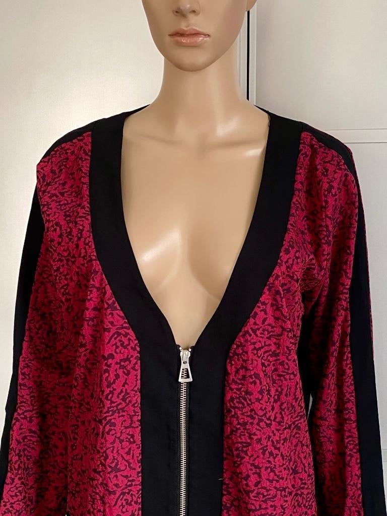 J23 Twister maat 2=44/46=L/XL lang jasje vest blazer rood, Maat 42/44 (L), Ophalen of Verzenden, Zo goed als nieuw, Jasje