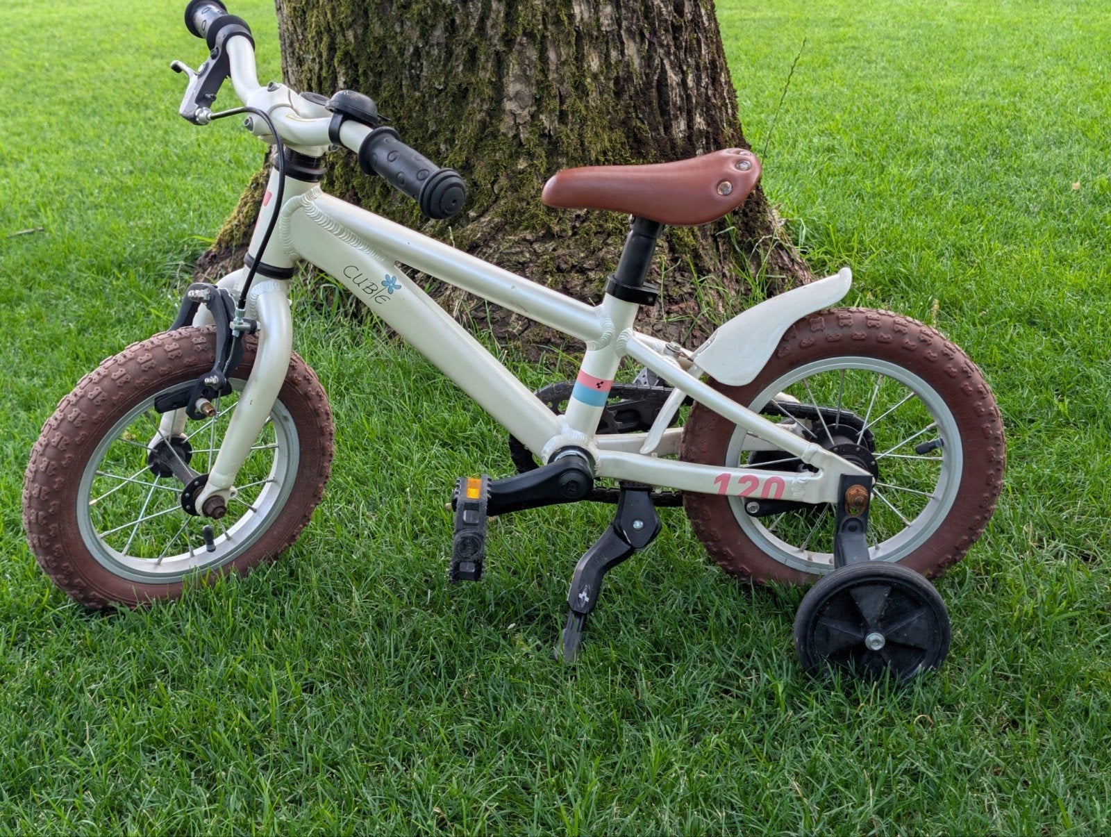 Cube cubie 120 kinderfiets zo goed als nieuw, Fietsen en Brommers, Fietsen | Kinderfietsjes, Ophalen, Terugtraprem, Zijwieltjes