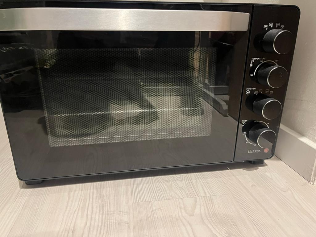 Blokker oven, Witgoed en Apparatuur, Ovens, Ophalen, Zo goed als nieuw, Vrijstaand, Blokker