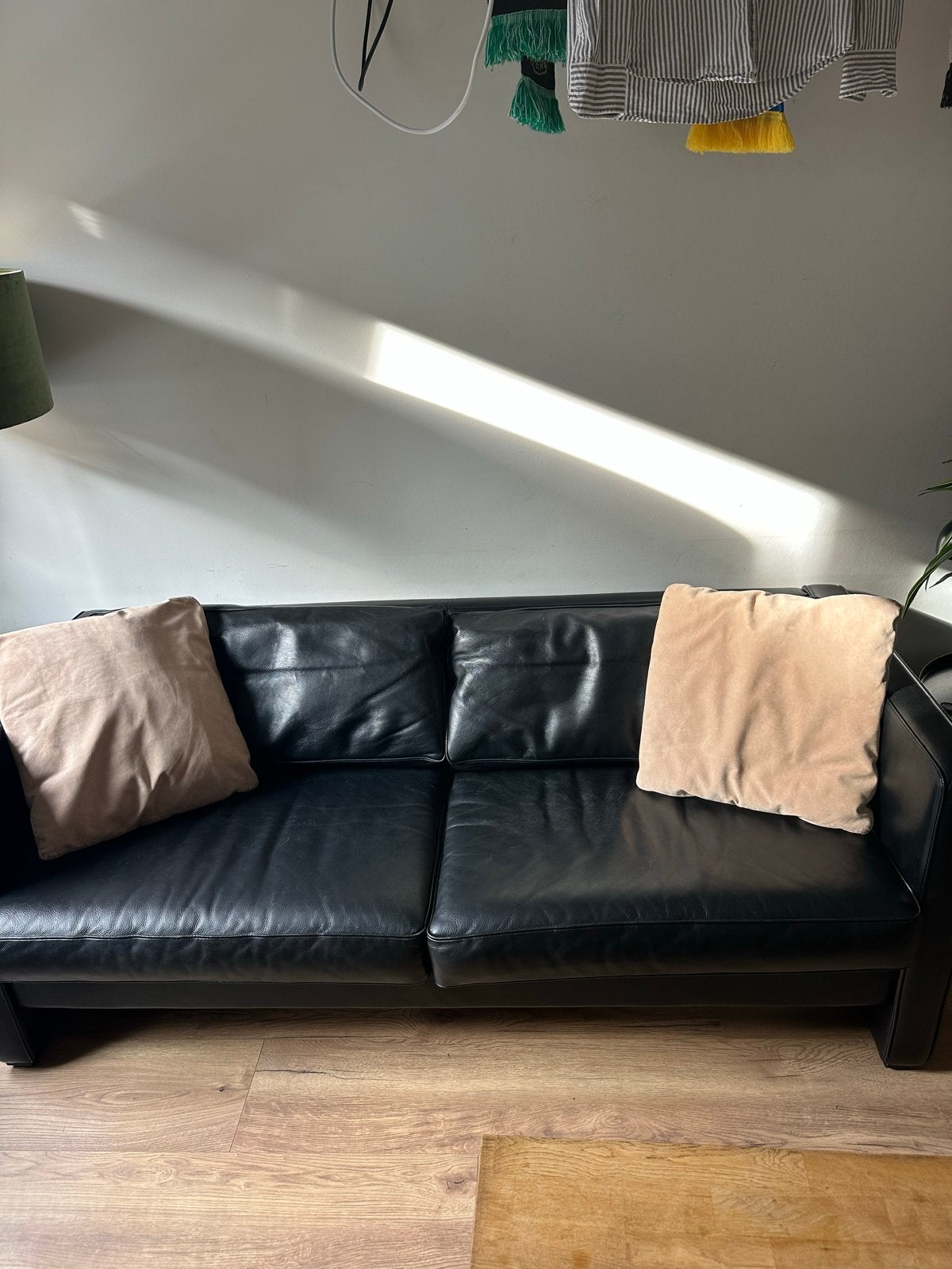 Zwarte leren 2,5-zits, Ophalen, Gebruikt, 150 tot 200 cm, Tweepersoons