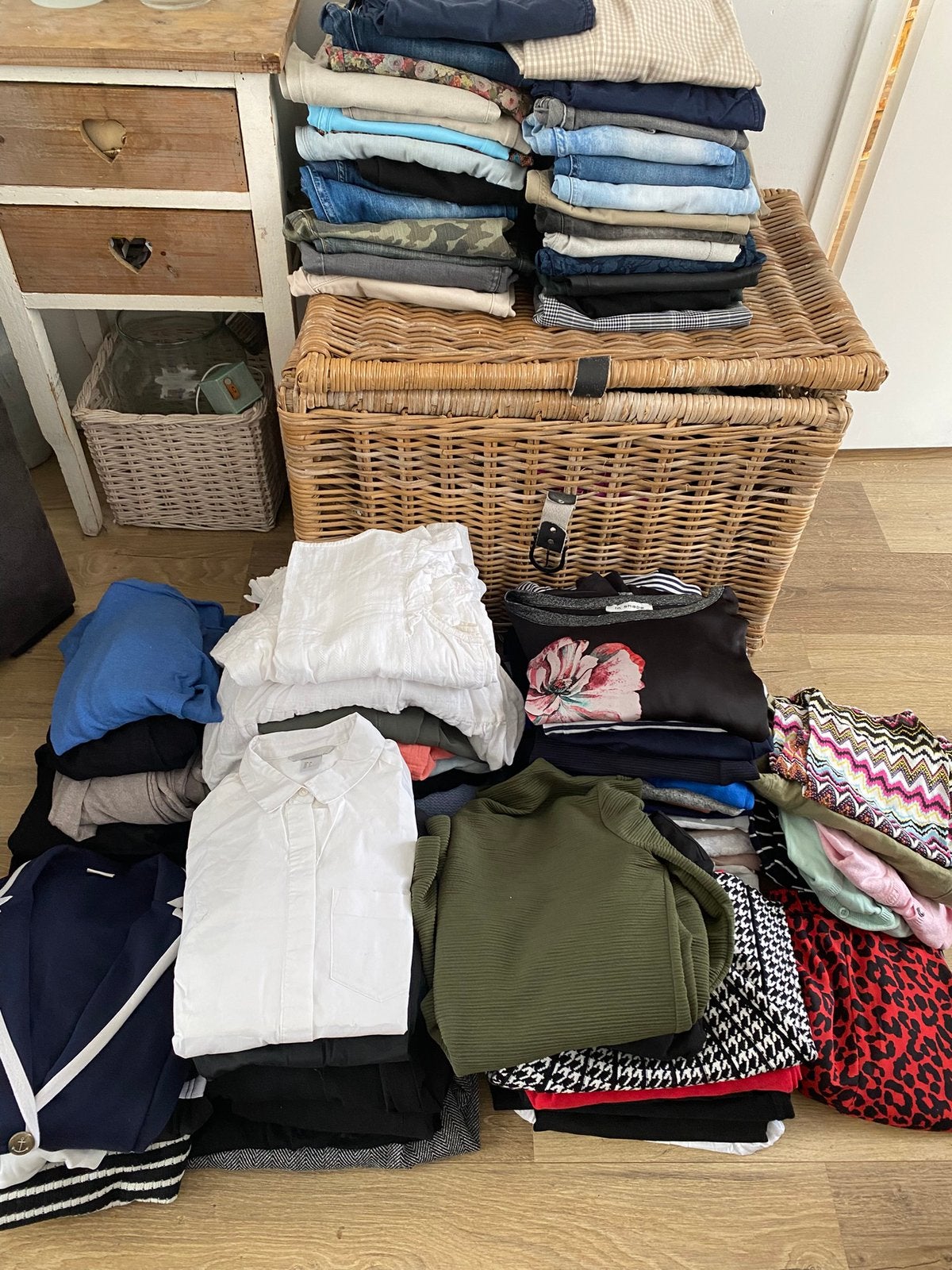 Groot dameskledingpakket, Ophalen, Zo goed als nieuw, Maat 38/40 (M)