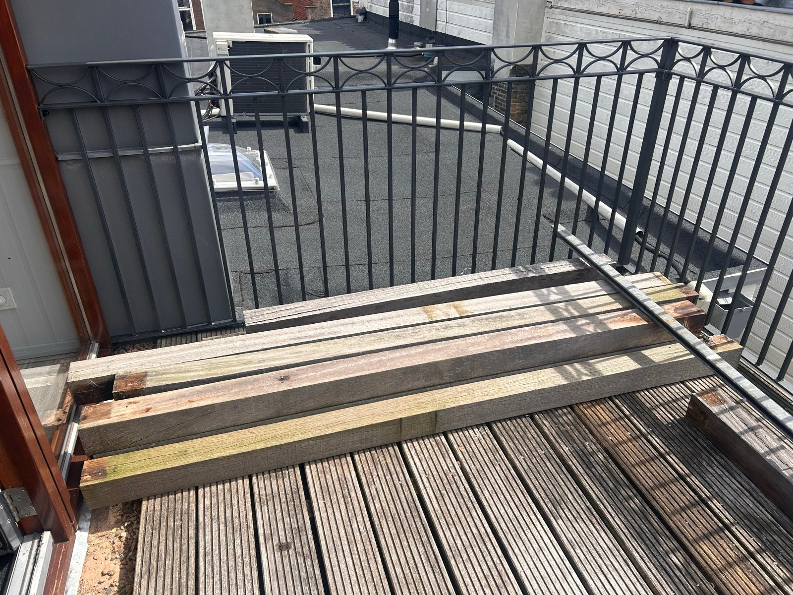 8 Robuuste houten hardhouten balken 10x10cm o.a. 220cm lang, Doe-het-zelf en Verbouw, Hout en Planken, Ophalen, Gebruikt, 250 tot 300 cm