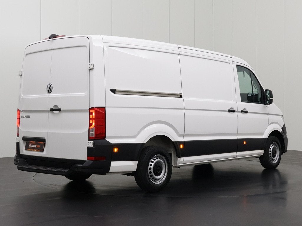 Volkswagen Crafter 2.0TDi 140PK L3H2 | Led | Navigatie | Cam, Auto's, Bestelauto's, Stof, Zwart, Volkswagen, 3000 kg