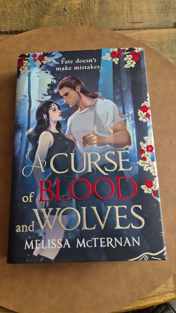A cursus of blood and wolves - Melissa McTernan - Fairyloot, Ophalen of Verzenden, Nieuw