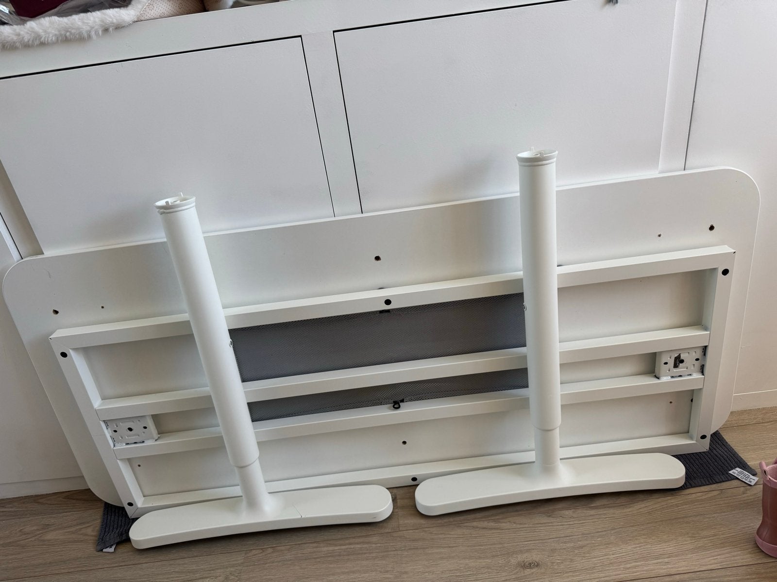 IKEA Bekant bureau wit, in hoogte verstelbaar, Ophalen, Gebruikt, Spaanplaat of MDF, IKEA