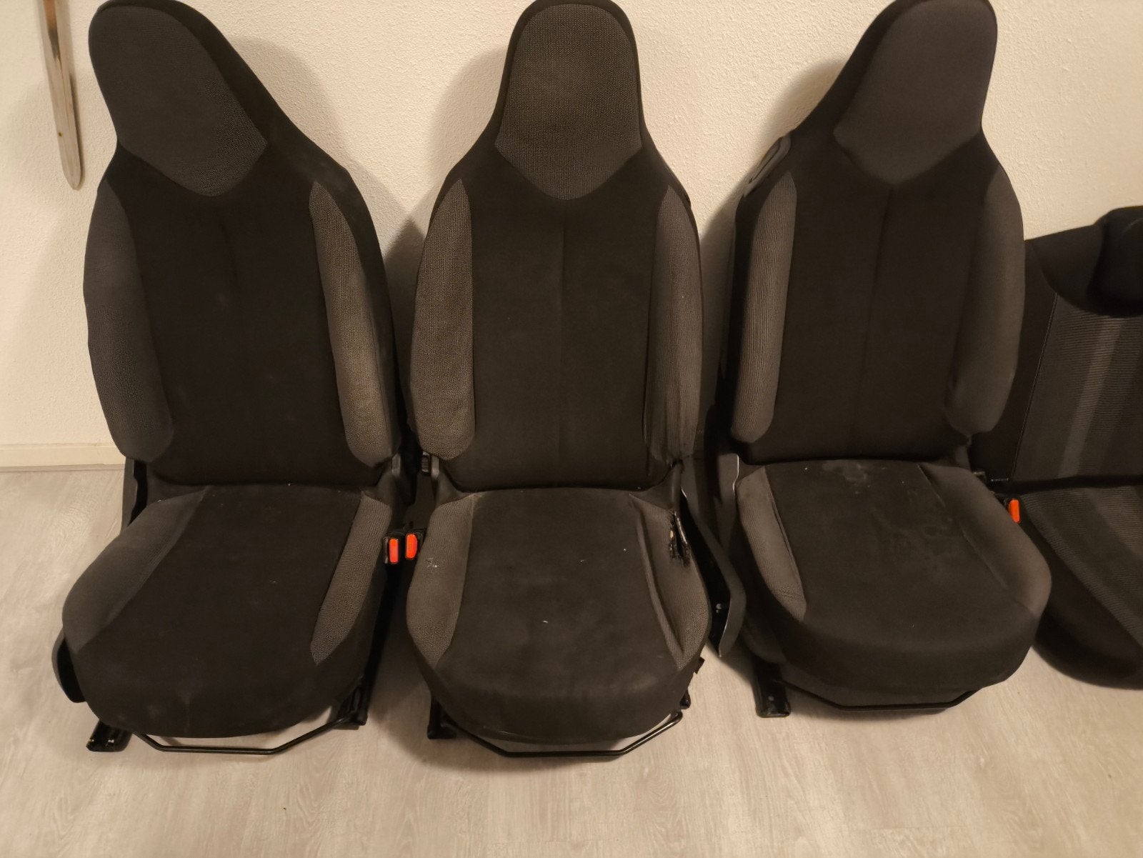 Bekleding set 3 stoelen, 2x achterbank zwart C1 Peugeot 108, Auto-onderdelen, Interieur en Bekleding, Ophalen, Nieuw, Peugeot