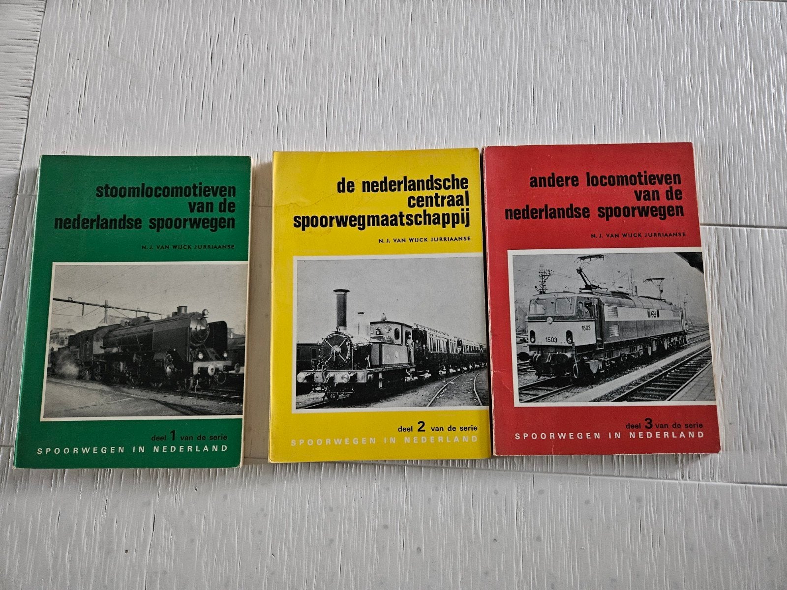 Spoorwegen in Nederland, Verzamelen, Ophalen of Verzenden, Zo goed als nieuw, Trein, Boek of Tijdschrift