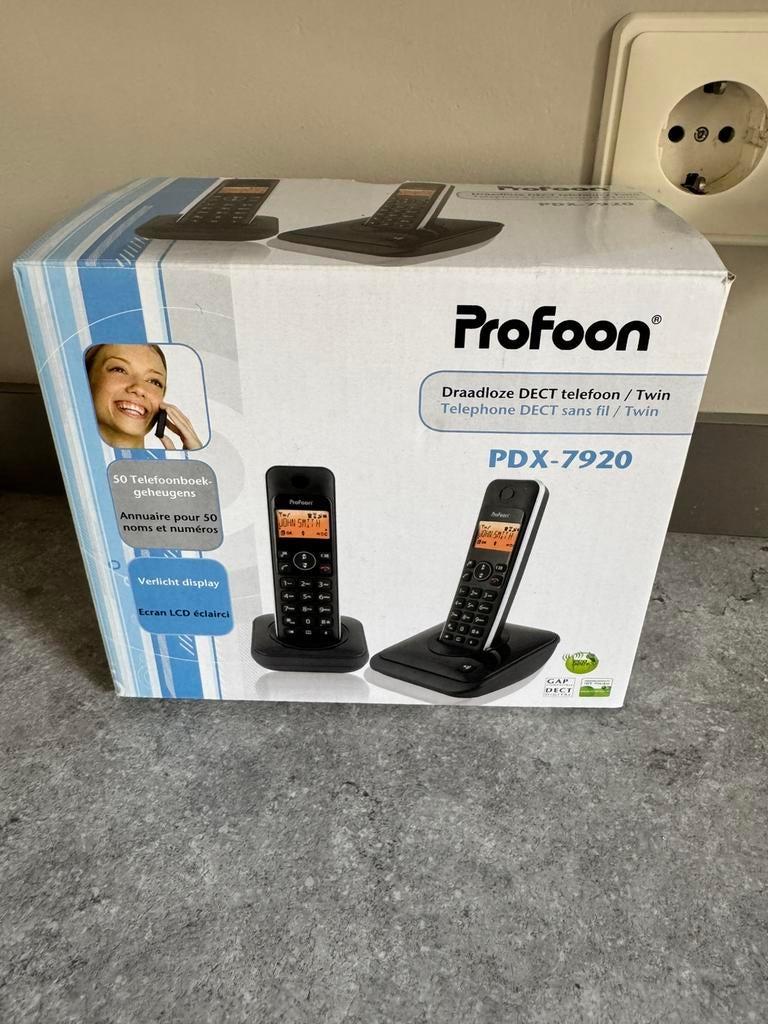 Profoon dect 2 telefoons PDX-7920, Ophalen of Verzenden, Zo goed als nieuw, 2 handsets