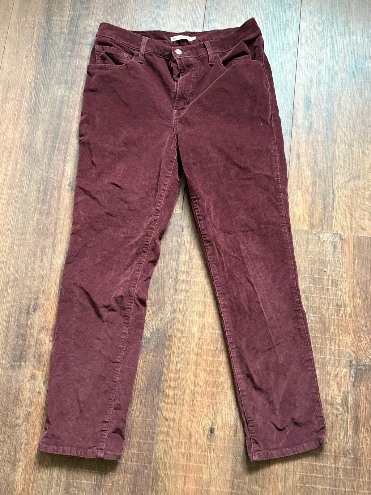 Levi's corduroy broek 724 bordeauxrood 32, Maat 38/40 (M), Ophalen of Verzenden, Lang, Gedragen