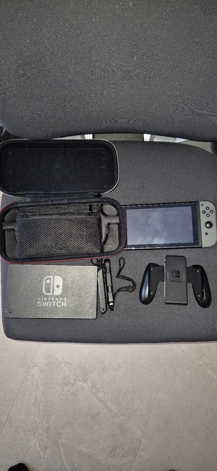 Nintendo Switch met Dock, Joy-Cons en Hoes, Ophalen, Gebruikt, Met 1 controller, Switch Original