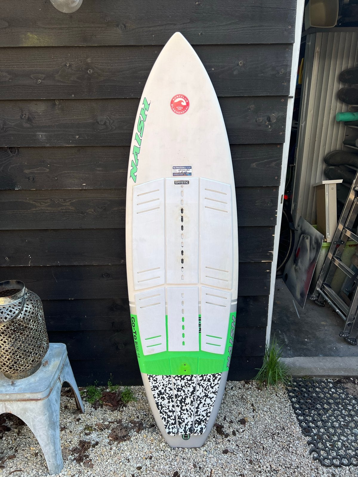 Naish Go-To 5'8" Surfboard - Perfect voor Kitesurfen, Directional, Ophalen, Gebruikt, 12 m²