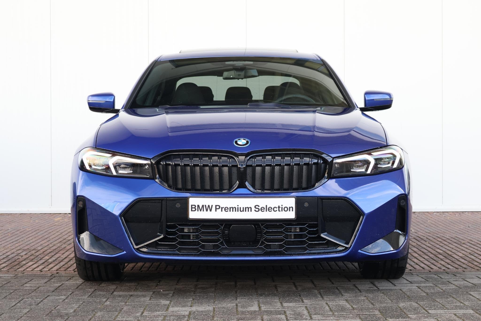 BMW 3-serie 330e | Sport Pakket Pro | Schuif/Kantel Dak | Dr, Automaat, 1998 cc, Achterwielaandrijving, Gebruikt