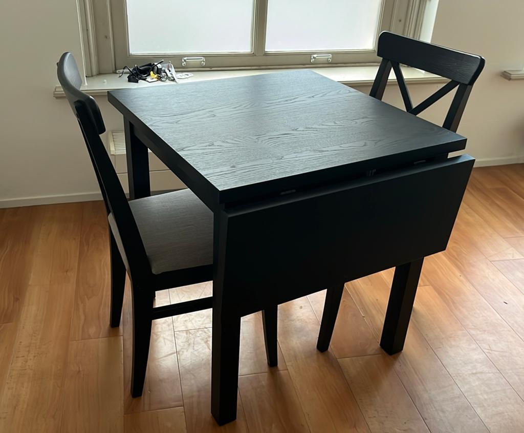 Gezellig zithoekje, Ophalen, Zo goed als nieuw, Minder dan 4 stoelen