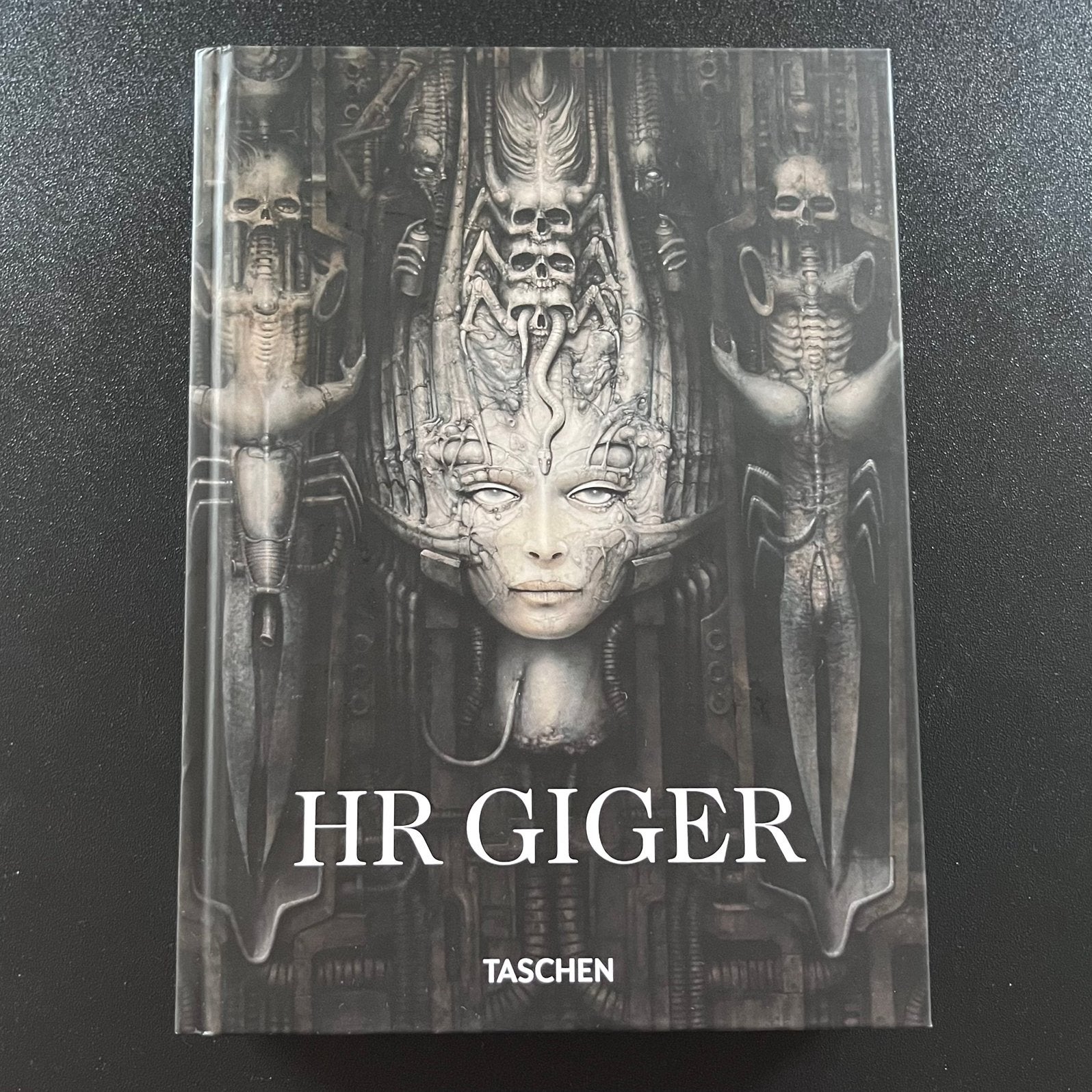 Taschen • HR Giger (hardcover 45th edition), Ophalen of Verzenden, Zo goed als nieuw, Overige onderwerpen