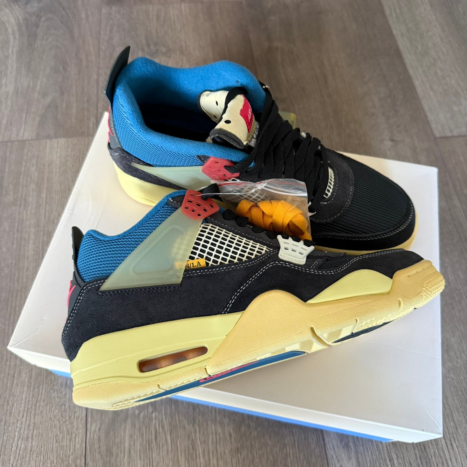 Nike air jordan 4 union off noir maat 43, Zwart, Nieuw, Ophalen of Verzenden, Sneakers of Gympen