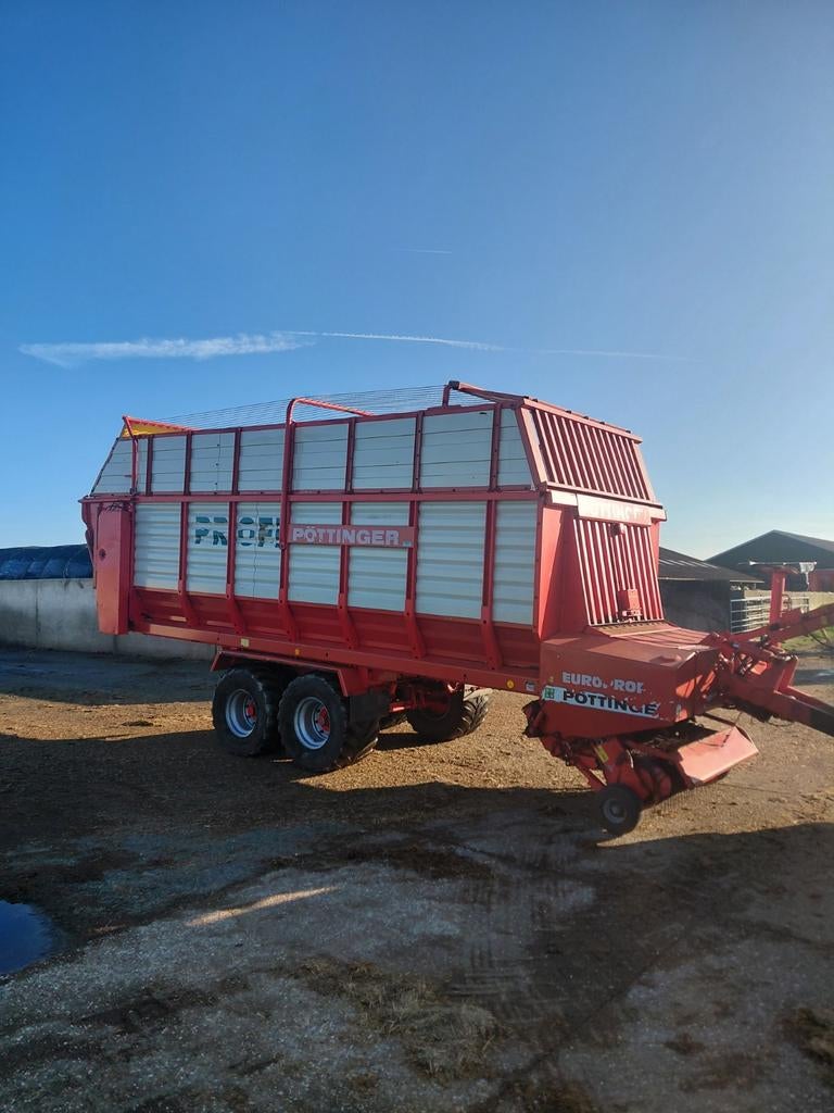 Nette pottinger opraapwagen,ideaal voor stalvoeren., Zakelijke goederen, Ophalen, Veehouderij, Weidebouw