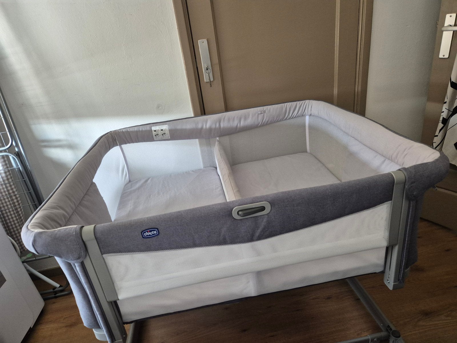 twin co sleeper, Ophalen, Zo goed als nieuw, Wieg