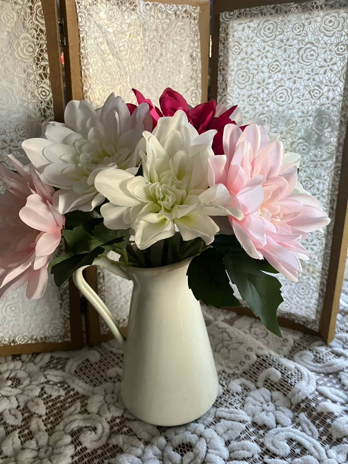 Mooi bosje kunst bloemen, Huis en Inrichting, Woonaccessoires | Kunstplanten en Kunstbloemen, Ophalen of Verzenden, Zo goed als nieuw