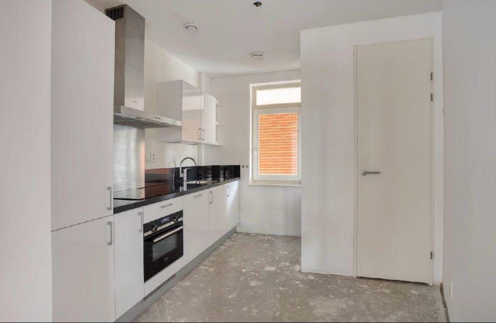 Gloednieuwe keuken, Ophalen, Wit, Nieuw, Enkelwandige keuken