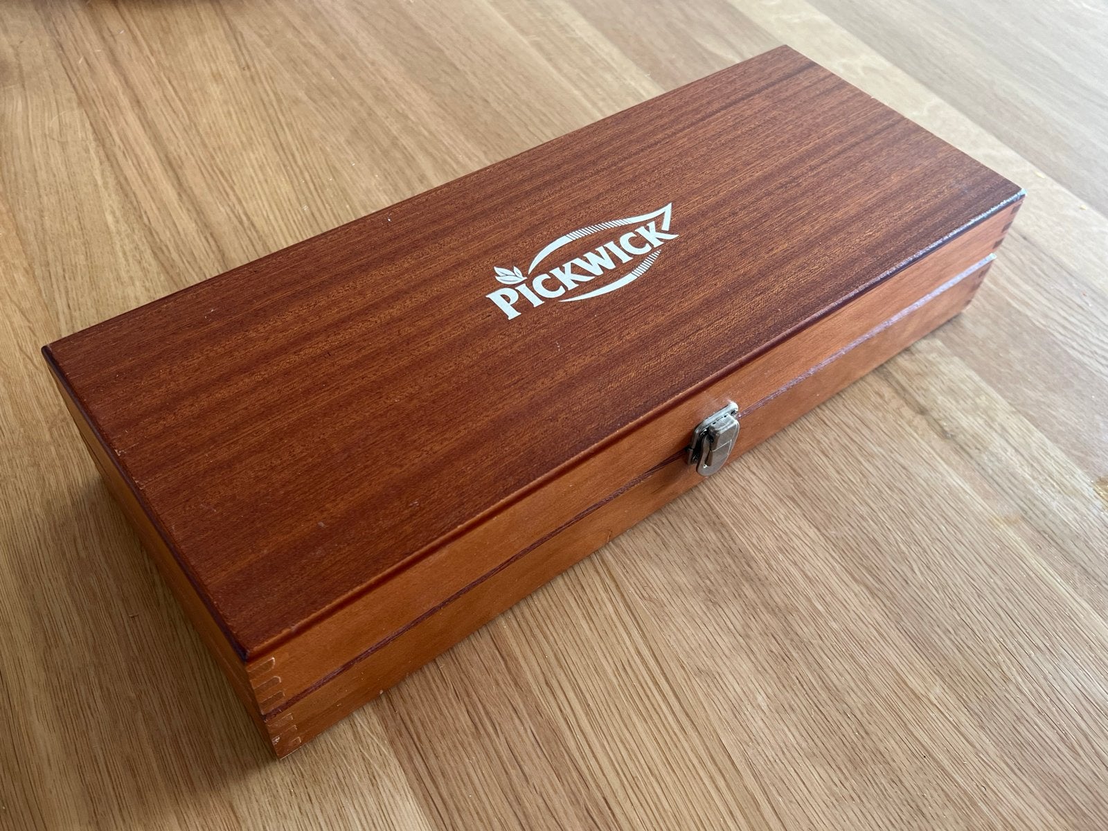 Pickwick houten theedoos met 6 vakken, Ophalen, Minder dan 50 cm, Zo goed als nieuw, 5 – 50