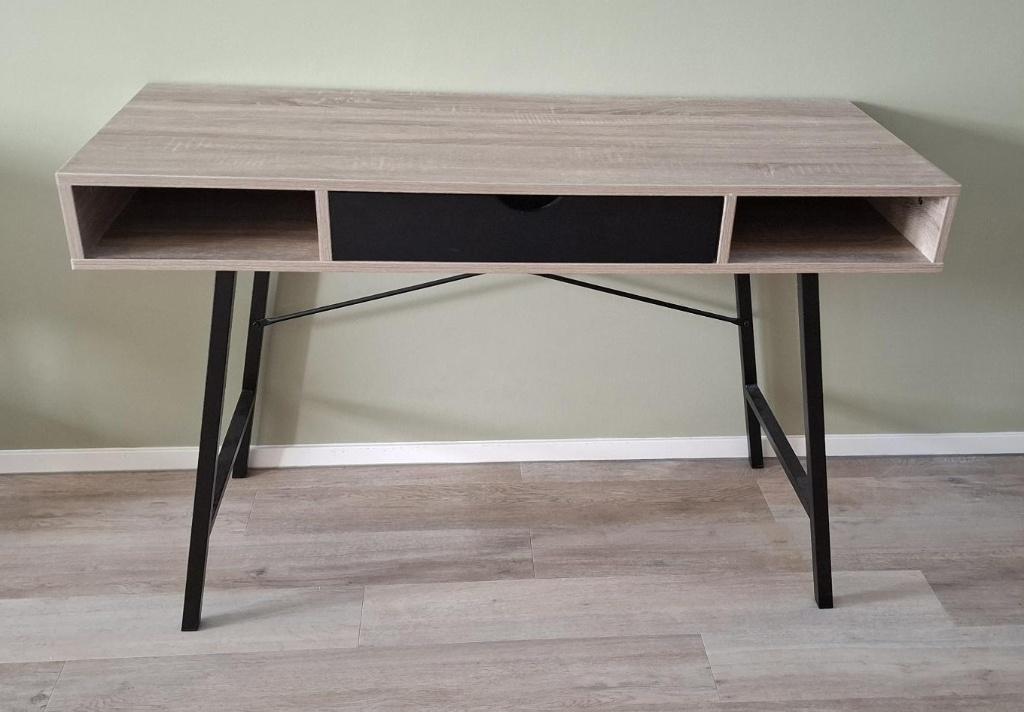 Leuk en praktisch bureautje, Huis en Inrichting, Bureaus, Ophalen, 120 cm, 48 cm, Spaanplaat of MDF