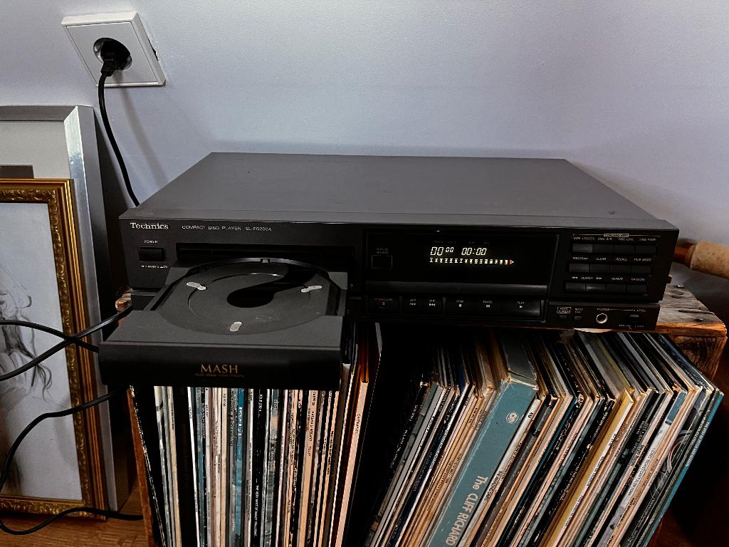 Technics cd-speler SL-PG200A, bieden vanaf €45, Ophalen of Verzenden, Gebruikt, Technics