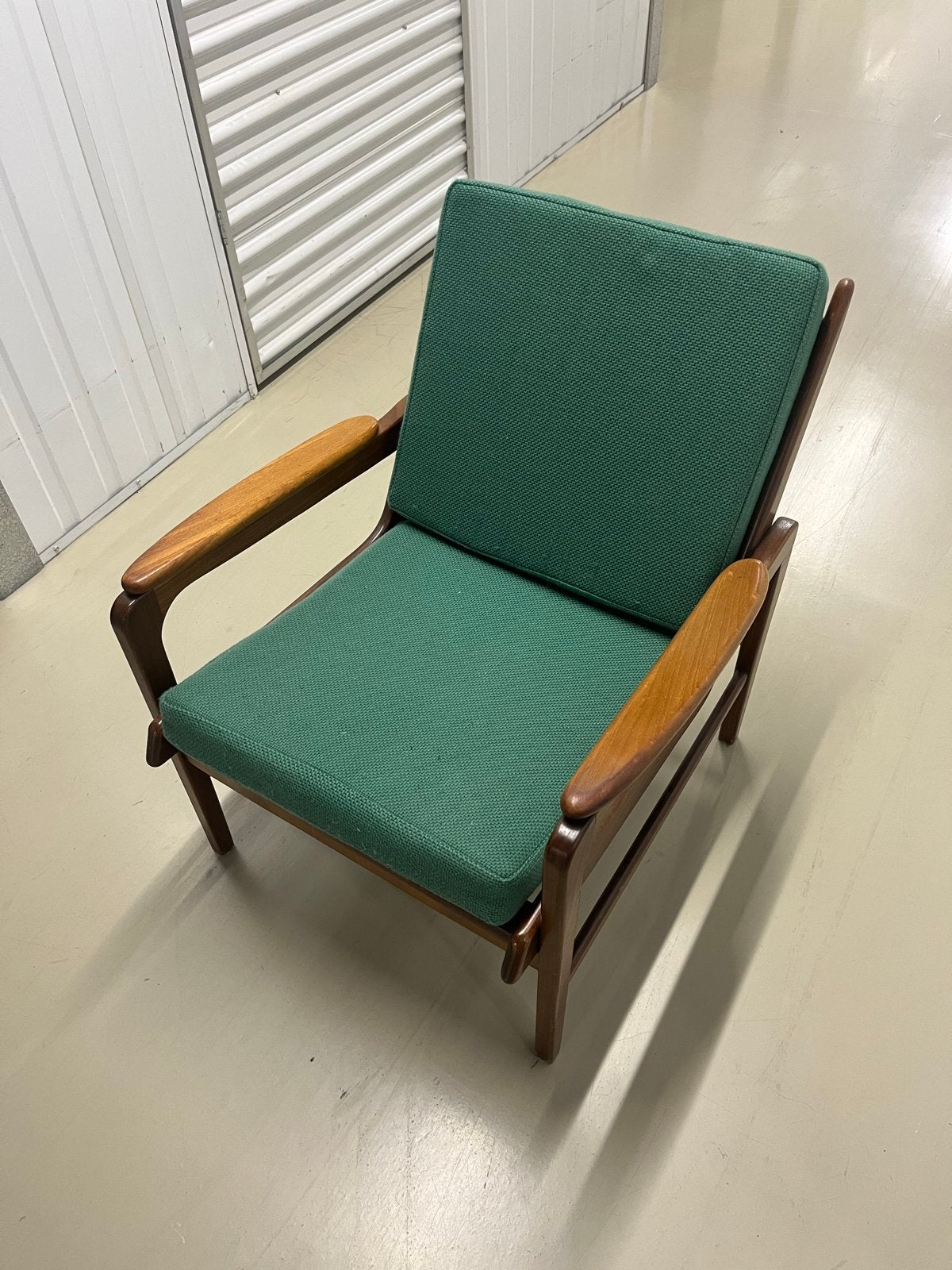 Vintage Deense Teak Fauteuil met Groene Bekleding, Ophalen