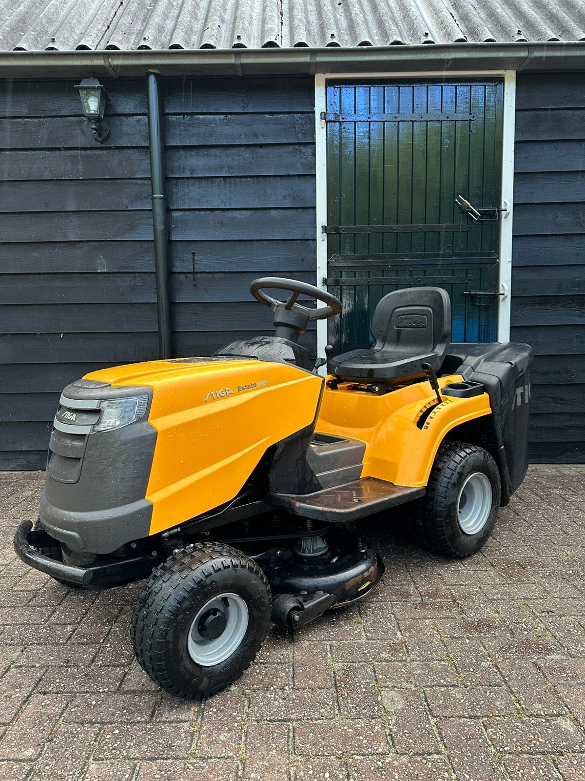 Stiga Estate 2084 zitmaaier 2018 opvang 8pk, Ophalen, Gebruikt, Elektrische starter, Minder dan 90 cm