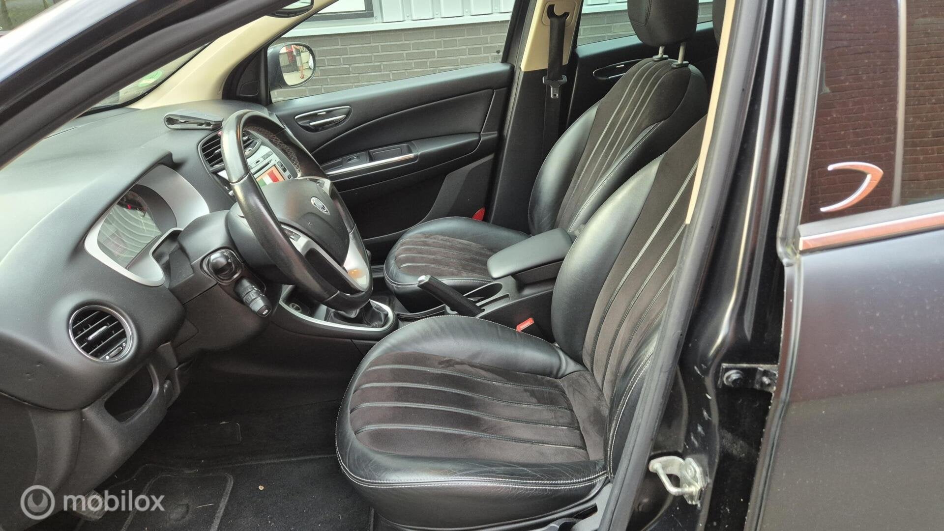 Lancia Delta 1.4 M.air Hard Black, pano, Auto's, Voorwielaandrijving, Euro 5, 1295 kg, 4 cilinders