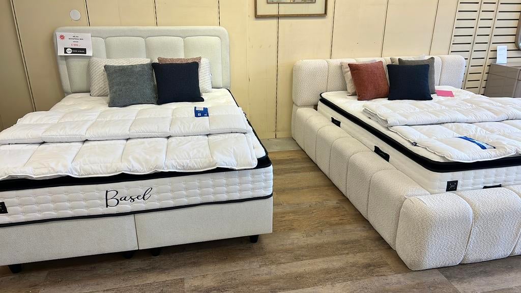 Outlet mercatorplein WB furniture alles moet weg, Huis en Inrichting, Ophalen, Zo goed als nieuw, Minder dan 150 cm