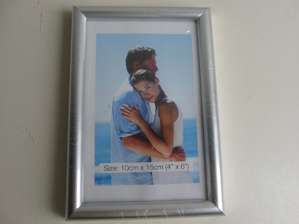 Nieuw fotolijstje in verpakking 10 x 15 cm, Ophalen of Verzenden, Nieuw, Met glas