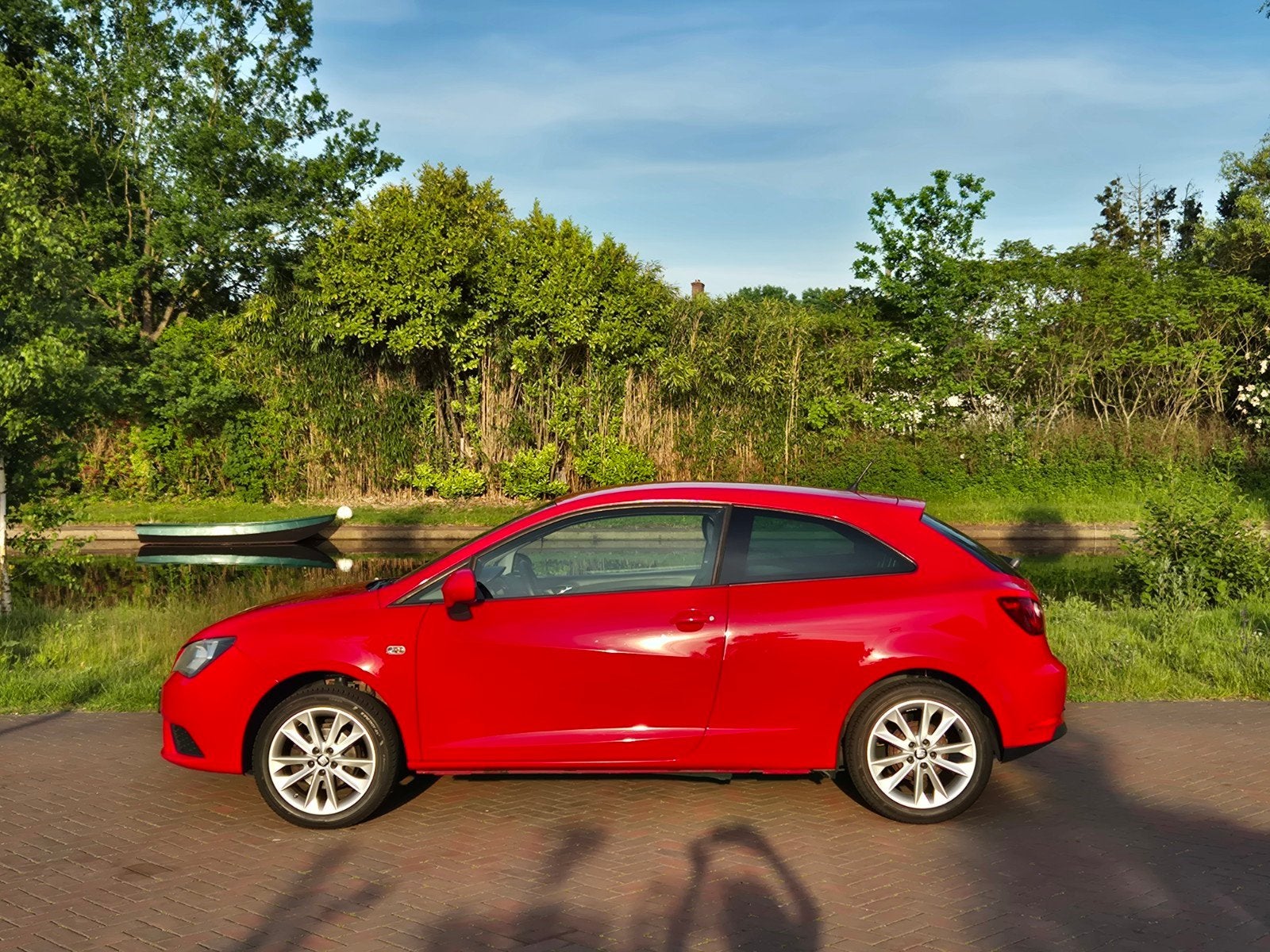 Seat Ibiza 3drs 30th anniversary sportieve special edition, Auto's, Seat, Voorwielaandrijving, 31 €/maand, 95 pk, Ibiza