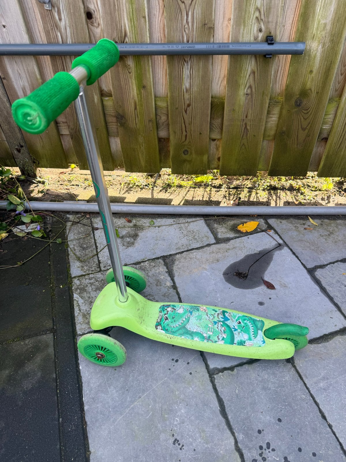 Groene kinderstep met 3 wielen, Fietsen en Brommers, Ophalen of Verzenden, Gebruikt, Gewone step