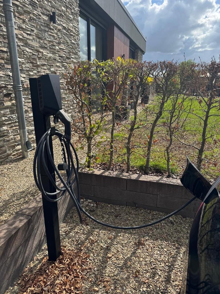 Laadpaal met wallbox - Easee, Auto diversen, Laadpalen, Zo goed als nieuw, Laadpaal en Laadkabel, Ophalen