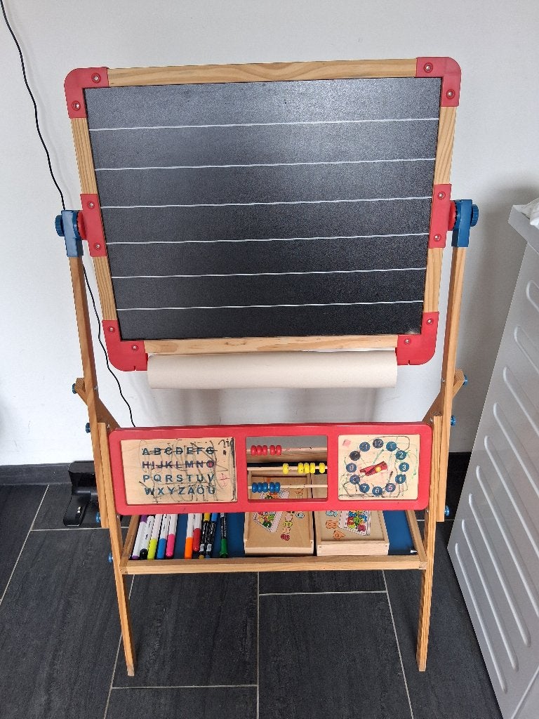 Kinder/activiteitenbord incl accessoires teab, Kinderen en Baby's, Speelgoed | Houten speelgoed, Ophalen, Gebruikt