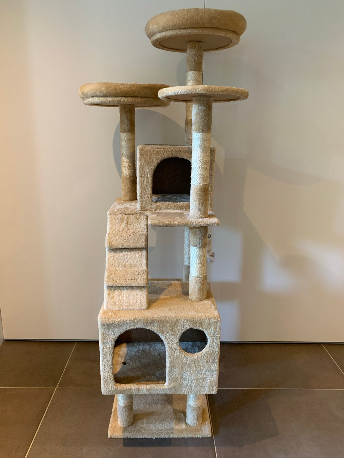 Katten speel toren - klim toren, Ophalen, Zo goed als nieuw, Overig speelgoed
