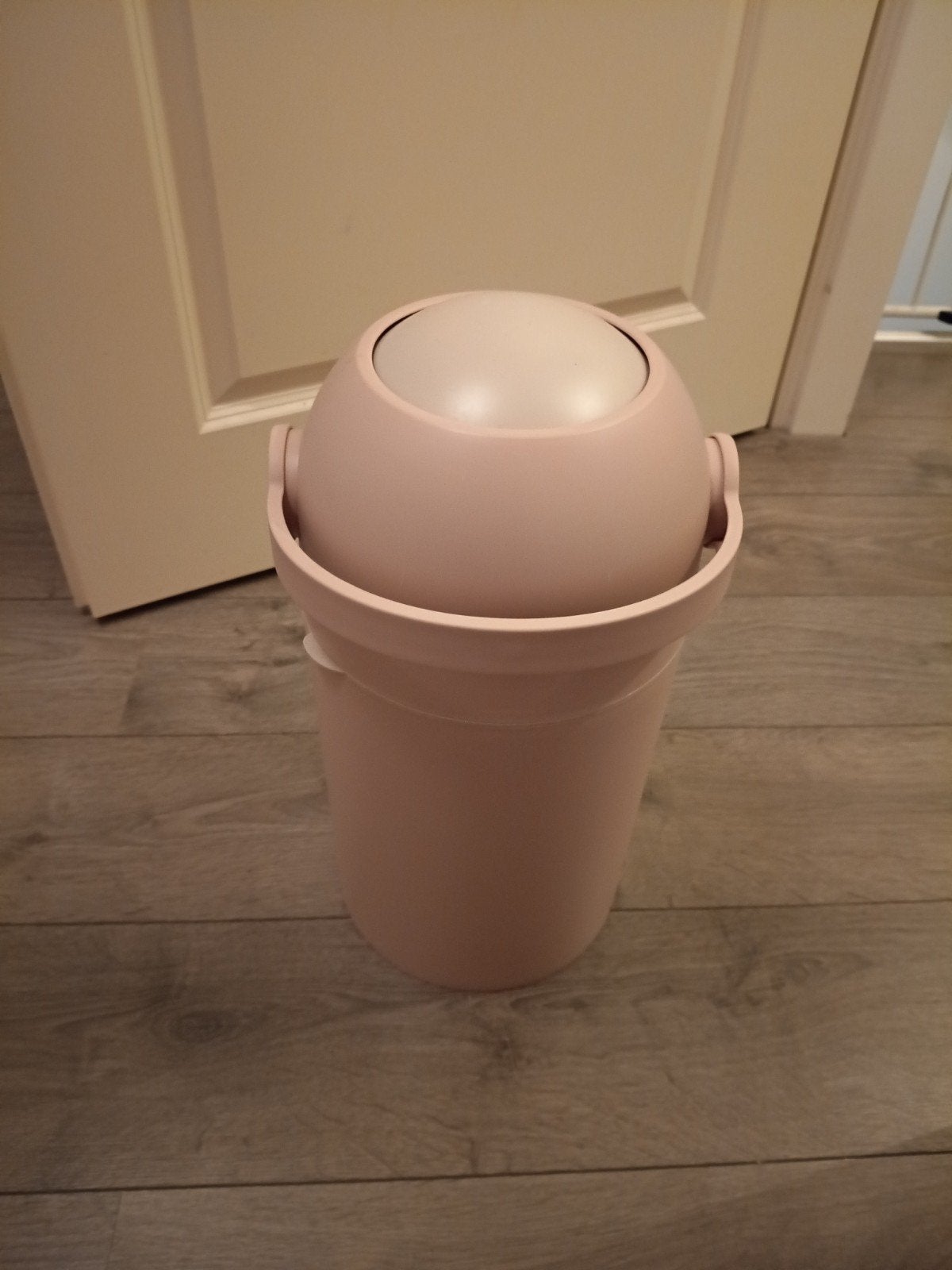 We too luieremmer soft pink, Ophalen, Zo goed als nieuw