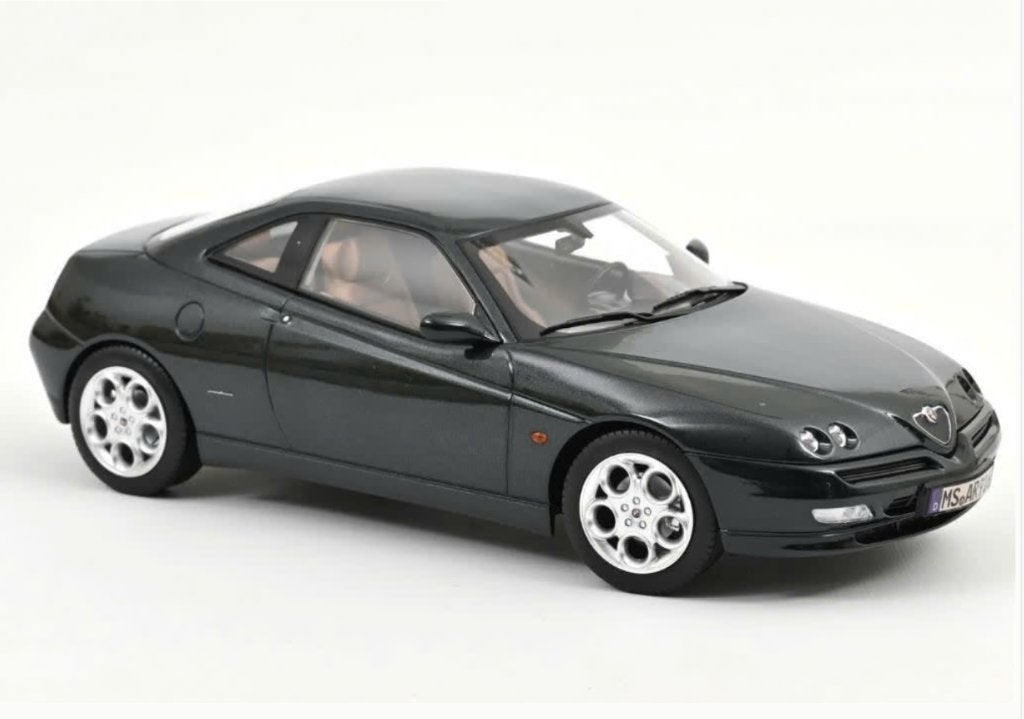 Alfa Romeo GTV 2001 Geron met. schaal 1/18 NOREV Ref 187842
