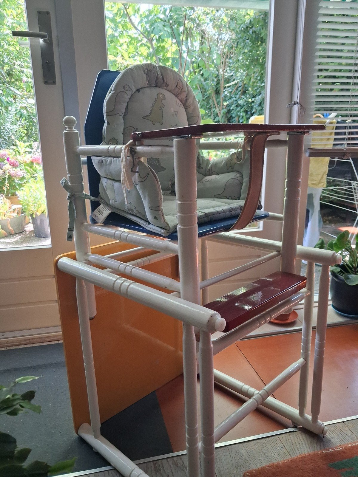 Degelijke ouderwetse kinderstoel met stoelverkleiner, Ophalen, Gebruikt, Overige typen, Stoelverkleiner