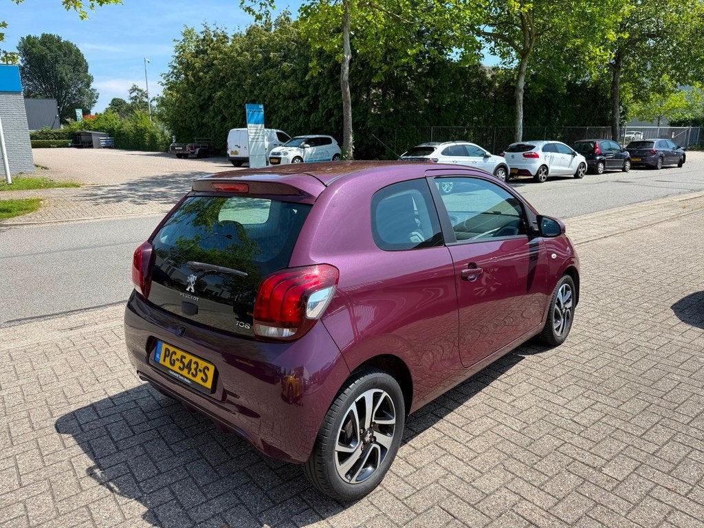 Peugeot 108 1.2 Puretech Allure, Airco, Stoelverwarming Deal, Auto's, Peugeot, Voorwielaandrijving, Stof, Gebruikt, 840 kg