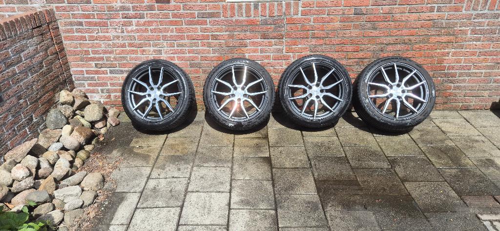 18 inch velgen met banden, Ophalen, Gebruikt