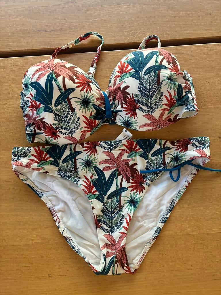 Chantelle 80C/36 zgan strapless bikini beugel wit bloem, Ophalen of Verzenden, Zo goed als nieuw, Wit, Bikini