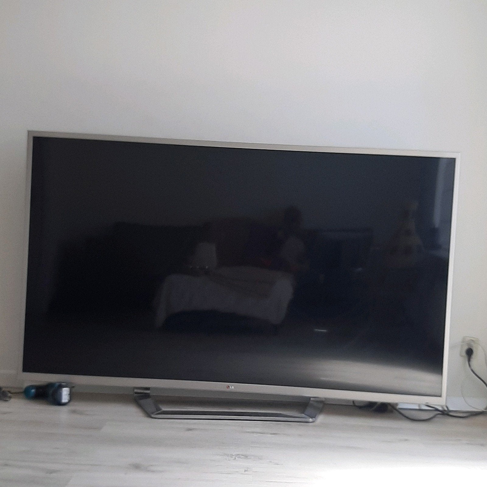 LG SMART TV -- 84 INCH-- 213 CM-- BIOSCOOP, Ophalen of Verzenden, 100 cm of meer, 50 Hz, LG