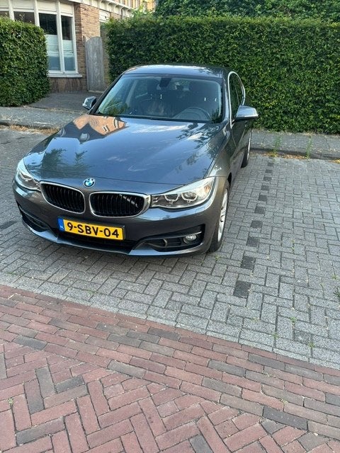 BMW 3-Serie GT 318D 2013 Grijs, Achterwielaandrijving, 1995 cc, Zwart, Particulier