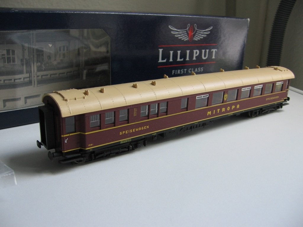 Liliput H0. DRB Mitropa speisewagon. Zandgeel dak. L382703., Gelijkstroom, Ophalen of Verzenden, Liliput, Nieuw