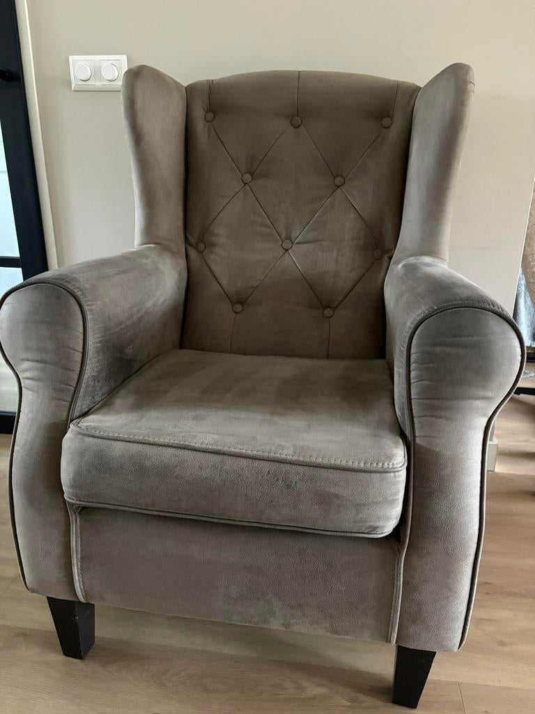 Mooie stoel / fauteuil, Ophalen, Minder dan 75 cm, Leer, Zo goed als nieuw